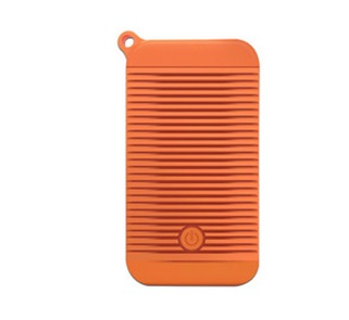Batería Portátil recargable y linterna LED ADATA D8000L Powerbank de 8,000 mAh. Color Naranja