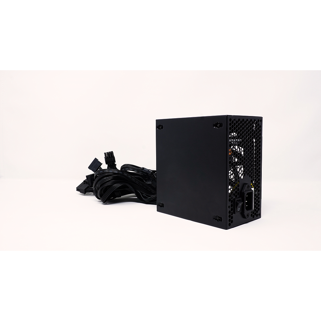 Fuente de Poder Certificada 80 PLUS Bronze GN-800, 800W, 24pin, NACEB NA-0626