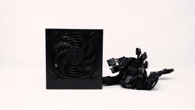 Fuente de Poder Certificada 80 PLUS Bronze GN-700, 700W, 24pin, NACEB NA-0625